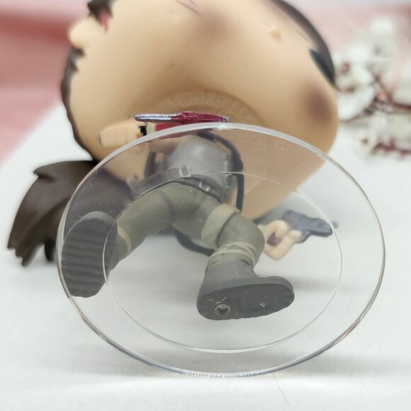 Funko Pop! Games Tomb Raider Lara Croft Figurine (#333) - Picture 6 of 6